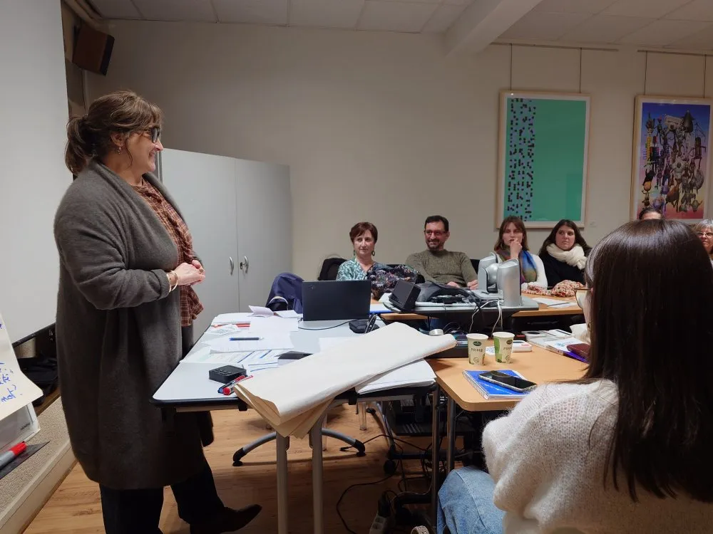 Quand trente-cinq professionnel·le·s découvrent leurs compétences psychosociales par l'expérience créative - 21 © Benoît Labourdette 2026.