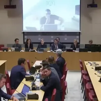 L'évolution de la loi et des pouvoirs symboliques à l'heure des réseaux sociaux