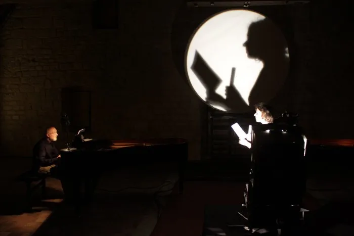 Compagnie Louise Moaty : teaser du spectacle musical « This is not a dream » - 11. © Benoît Labourdette.