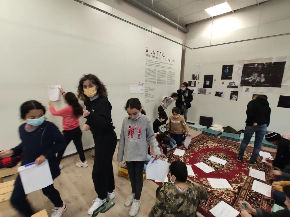 « Classe culture » : réalisation d'une exposition photographique avec une classe de CM2 - 19 © Benoît Labourdette 2022.