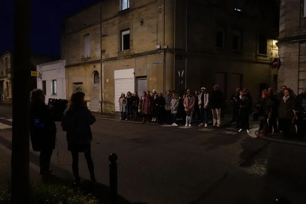 ALCA et FRAC Aquitaine : À la rencontre des publics et d'un quartier : co-construire et expérimenter une projection itinérante - 7 © Benoît Labourdette 2020.