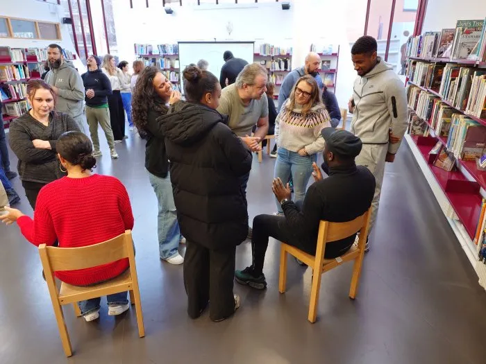 Culture et jeunesse : deux cultures professionnelles qu'une ville a choisi de relier - 38 © Benoît Labourdette 2025.