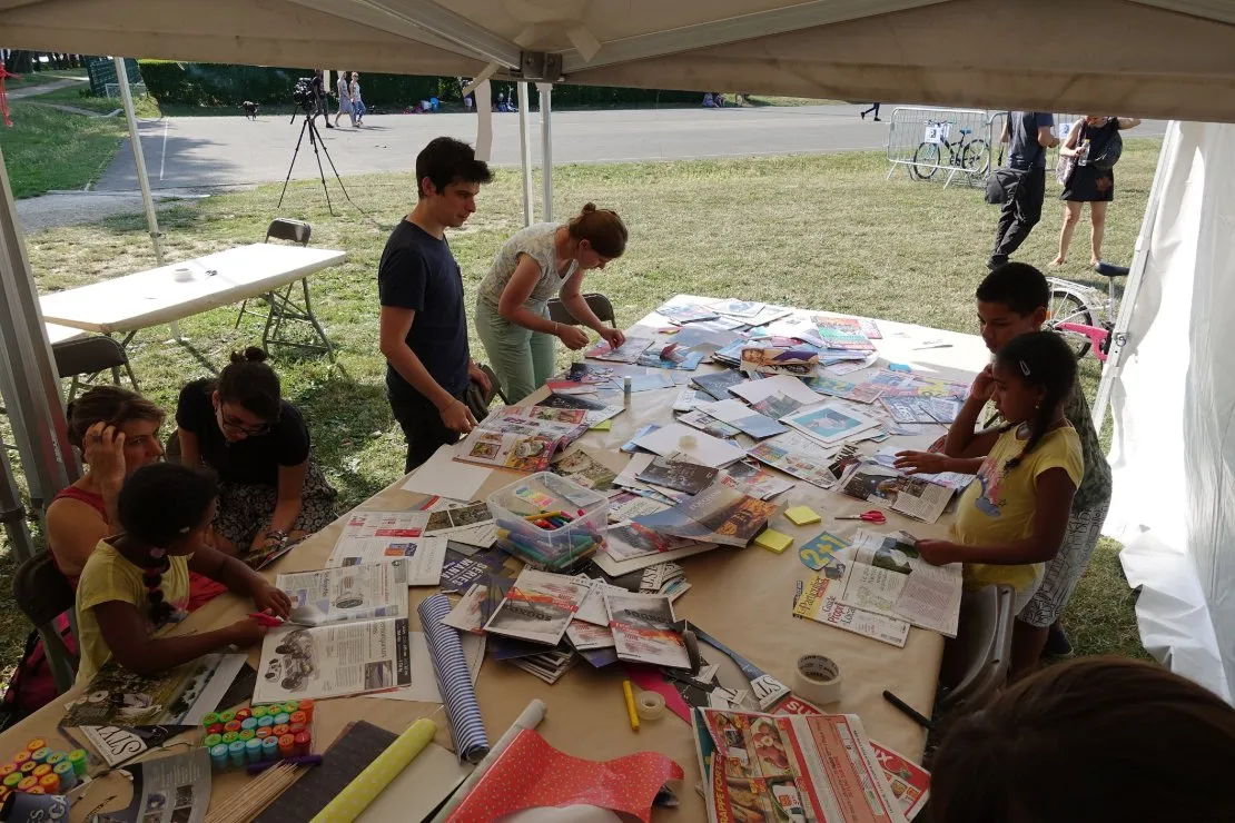 Laisser leur place aux adolescents : repenser nos postures en action culturelle. © Benoît Labourdette.
