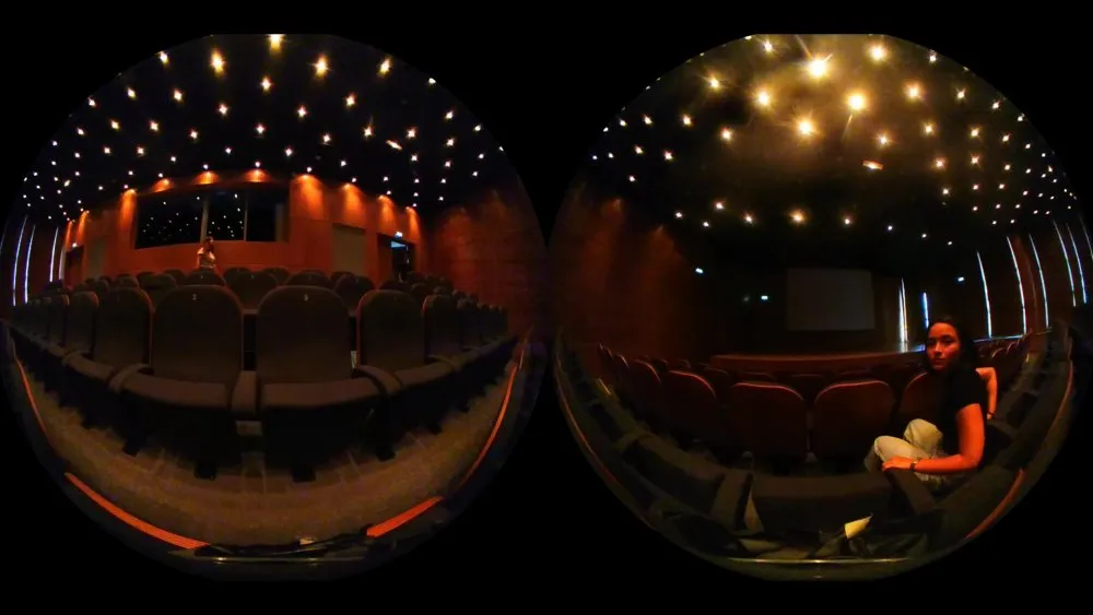 Médiathèque de Biarritz : atelier de réalisation de films en VR - © Benoît Labourdette 2018.