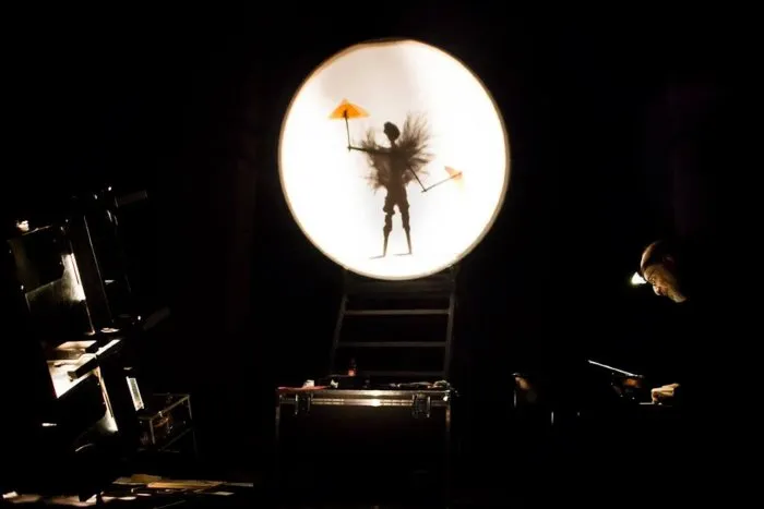 Compagnie Louise Moaty : teaser du spectacle musical « This is not a dream » - 12. © Benoît Labourdette.