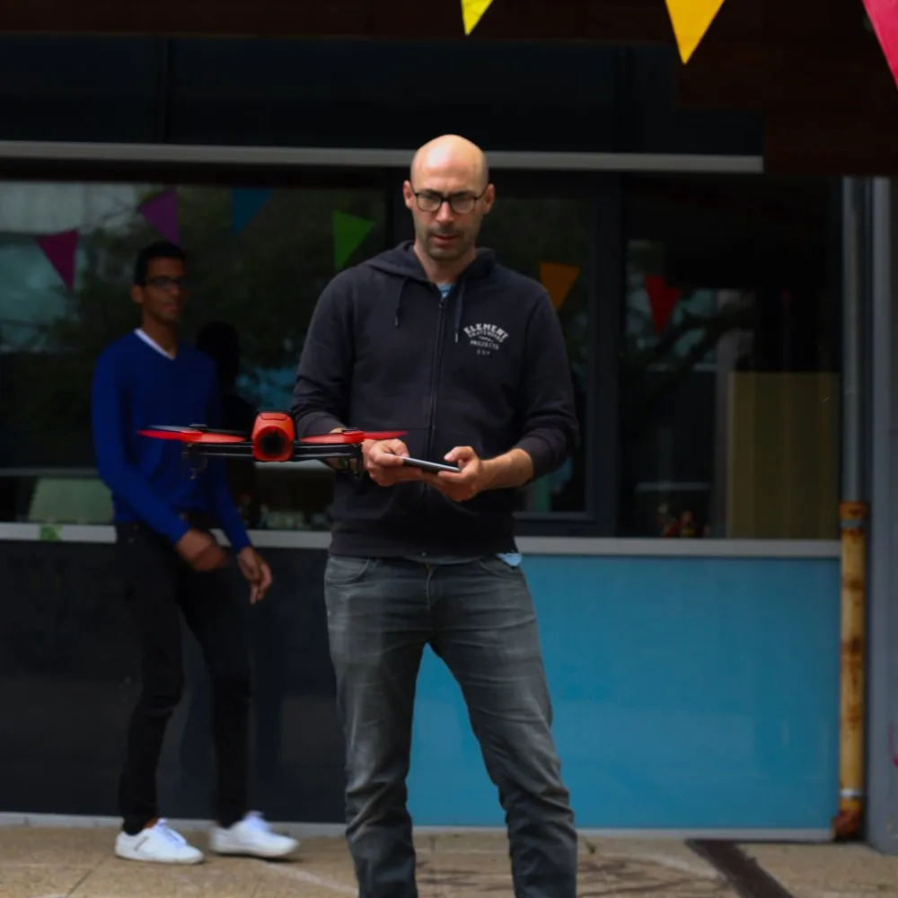 Festival « Le joli mai » : Atelier de réalisation de films avec drone - 15 © Benoît Labourdette 2019.