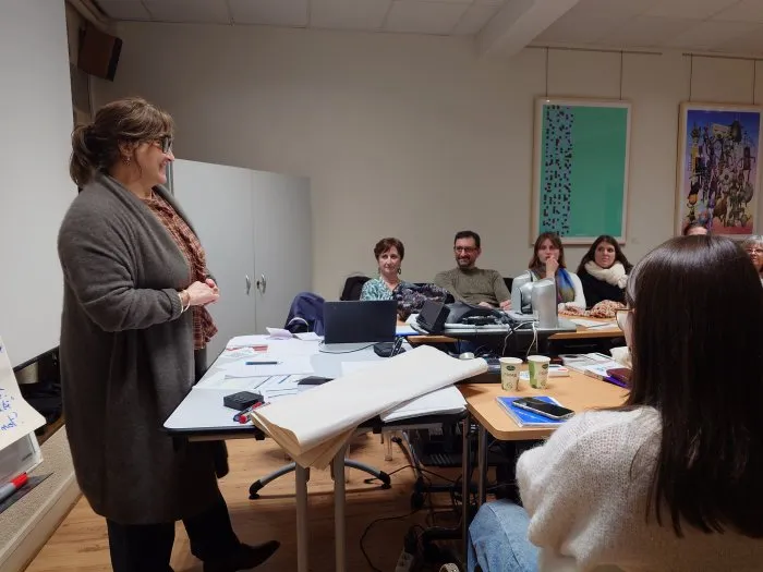 Quand trente-cinq professionnel·le·s découvrent leurs compétences psychosociales par l'expérience créative - 21 © Benoît Labourdette 2026.