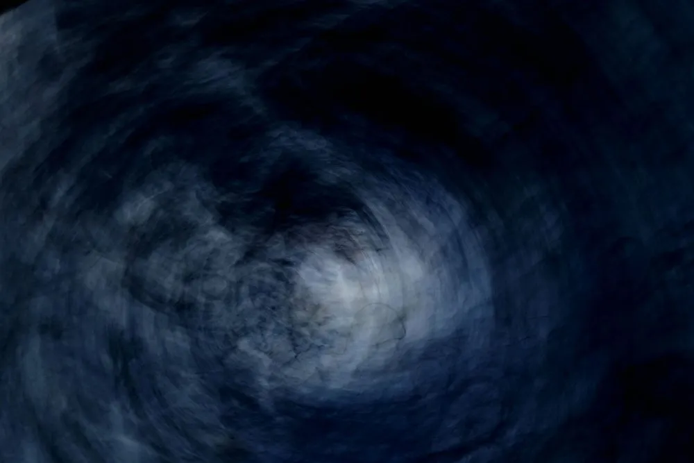 Fabrication de la lune - 9 © Benoît Labourdette 2023.