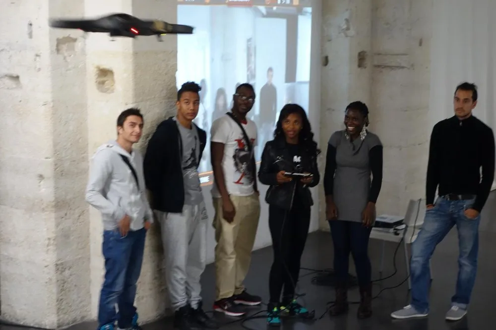 La Compagnie, lieu de création Marseille : workshop drone - 14 © Benoît Labourdette 2014.