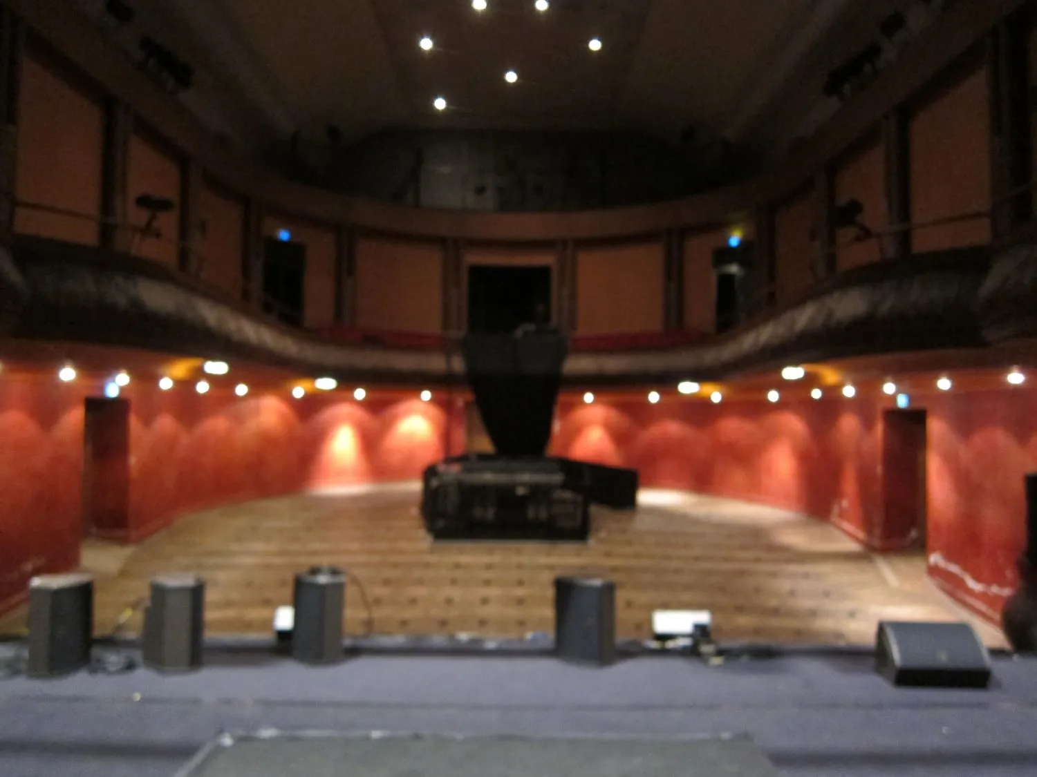Salle vide © Benoît Labourdette.