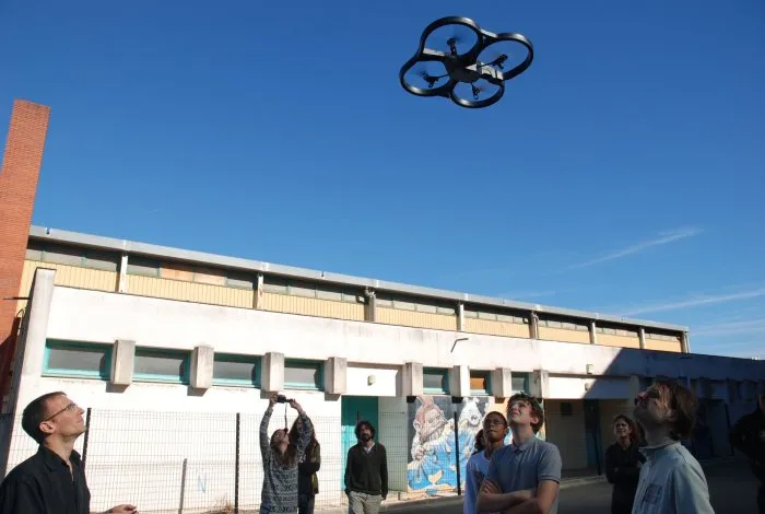 ECLA Aquitaine : « Game of drones ». Le drone, outil pédagogique, outil de création ? - 2 © Benoît Labourdette 2014.