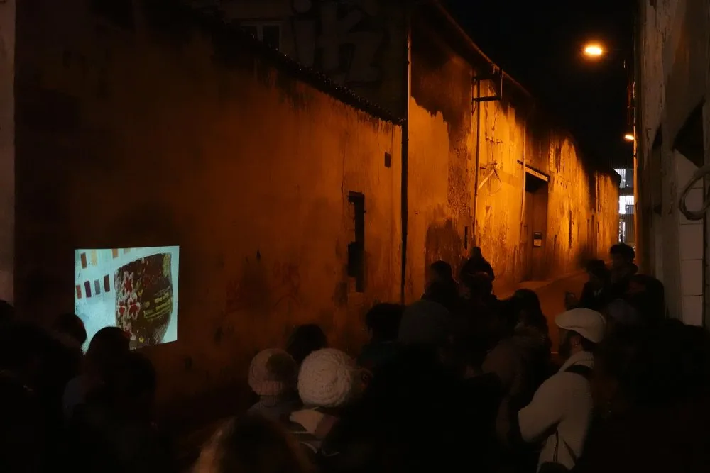 ALCA et FRAC Aquitaine : À la rencontre des publics et d'un quartier : co-construire et expérimenter une projection itinérante - 12 © Benoît Labourdette 2020.