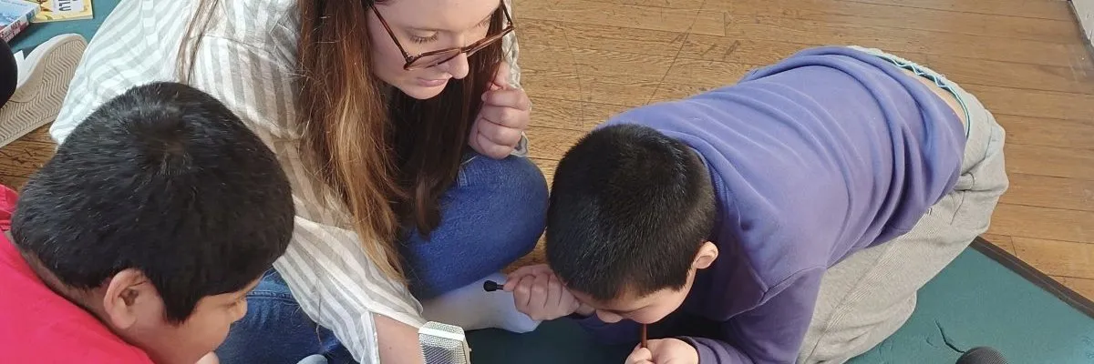 Faire faire des images à des enfants autistes