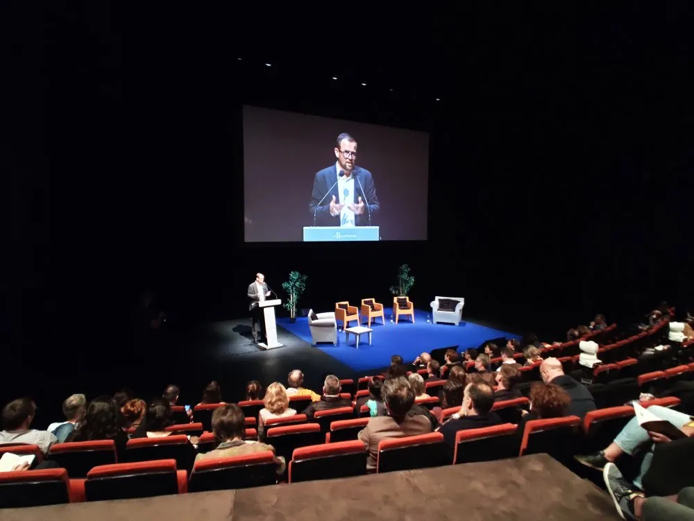 Accompagnement de la prise de parole des jeunes et des professionnels : Rencontres nationales « Cultures et politiques de la jeunesse » - 11 © Benoît Labourdette 2023.