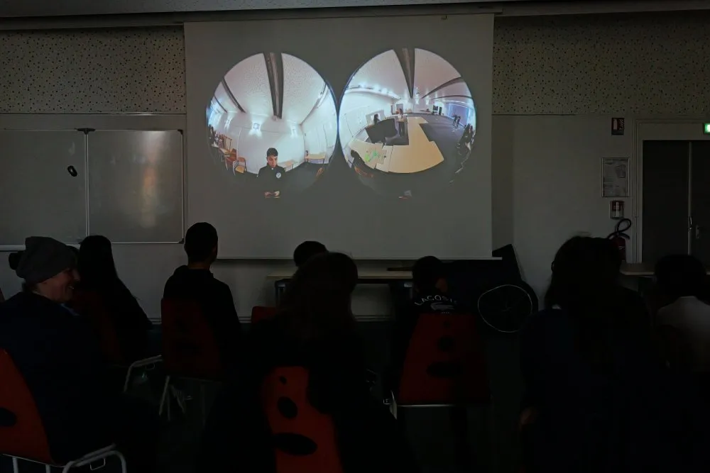 Faire de la réalité virtuelle un terrain d'autonomie pour les collégien·nes - 57 © Benoît Labourdette 2026.