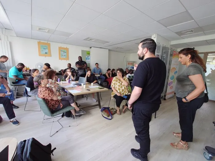 Culture et jeunesse : deux cultures professionnelles qu'une ville a choisi de relier - 77 © Benoît Labourdette 2025.