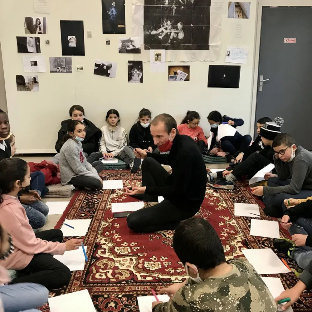 « Classe culture » : réalisation d'une exposition photographique avec une classe de CM2 - 3 © Benoît Labourdette 2022.