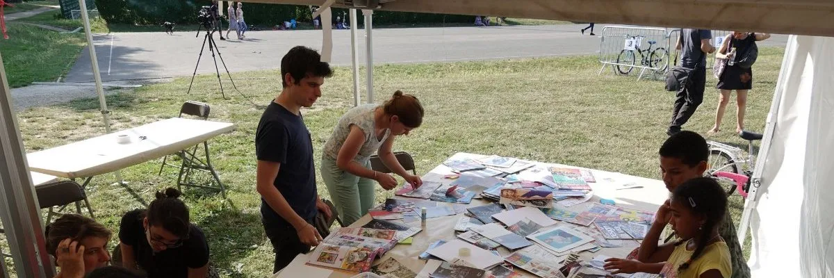 Laisser leur place aux adolescents : repenser nos postures en action culturelle