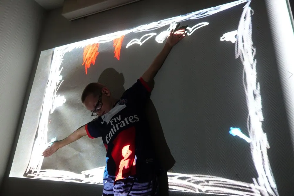 DIA LOG : création partagée immersive avec les enfants d'un quartier de Choisy-le-Roi - 6 © Benoît Labourdette 2019.