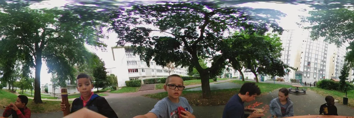 DIA LOG : création partagée immersive avec les enfants d'un quartier de Choisy-le-Roi