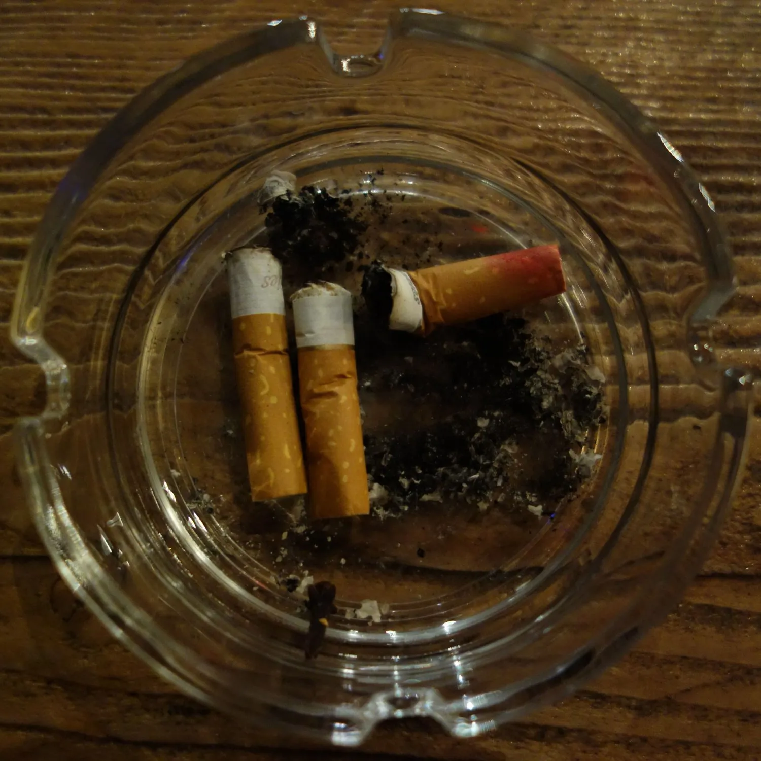 Cigarette © Benoît Labourdette.