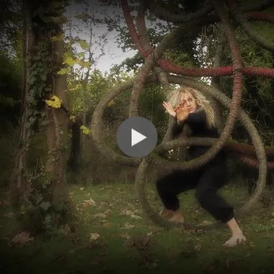 Chevaucher le fil de la poésie, entrer en jardin