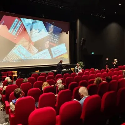 Transmettre le cinéma quand tout le monde filme
