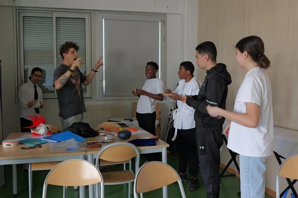 Faire de la réalité virtuelle un terrain d'autonomie pour les collégien·nes - 75 © Benoît Labourdette 2026.