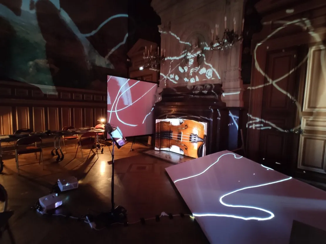 Au-delà des murs : la vidéo comme vecteur de démocratie culturelle. © Benoît Labourdette.
