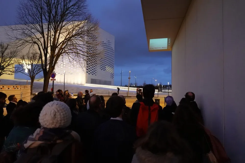 ALCA et FRAC Aquitaine : À la rencontre des publics et d'un quartier : co-construire et expérimenter une projection itinérante - 3 © Benoît Labourdette 2020.