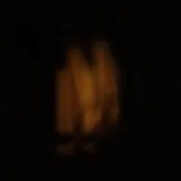 Fenêtre troublée par la nuit
