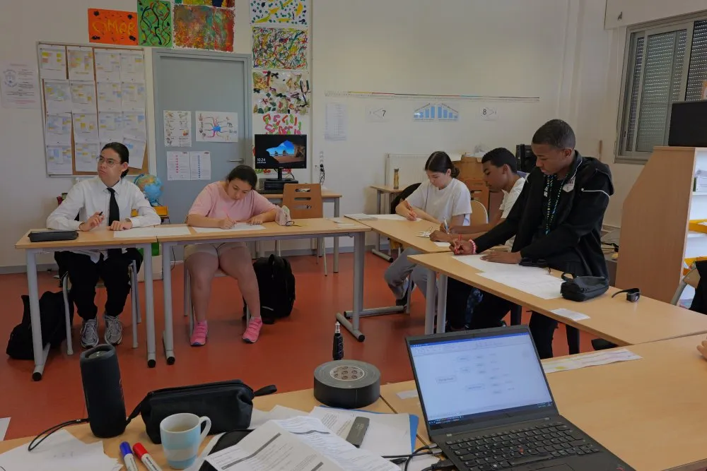Faire de la réalité virtuelle un terrain d'autonomie pour les collégien·nes - 69 © Benoît Labourdette 2026.
